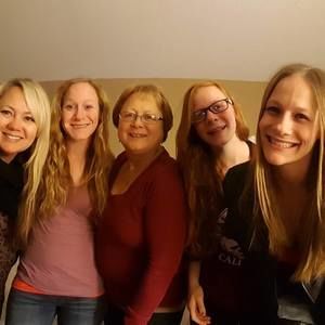 Meet your Posher, Lina